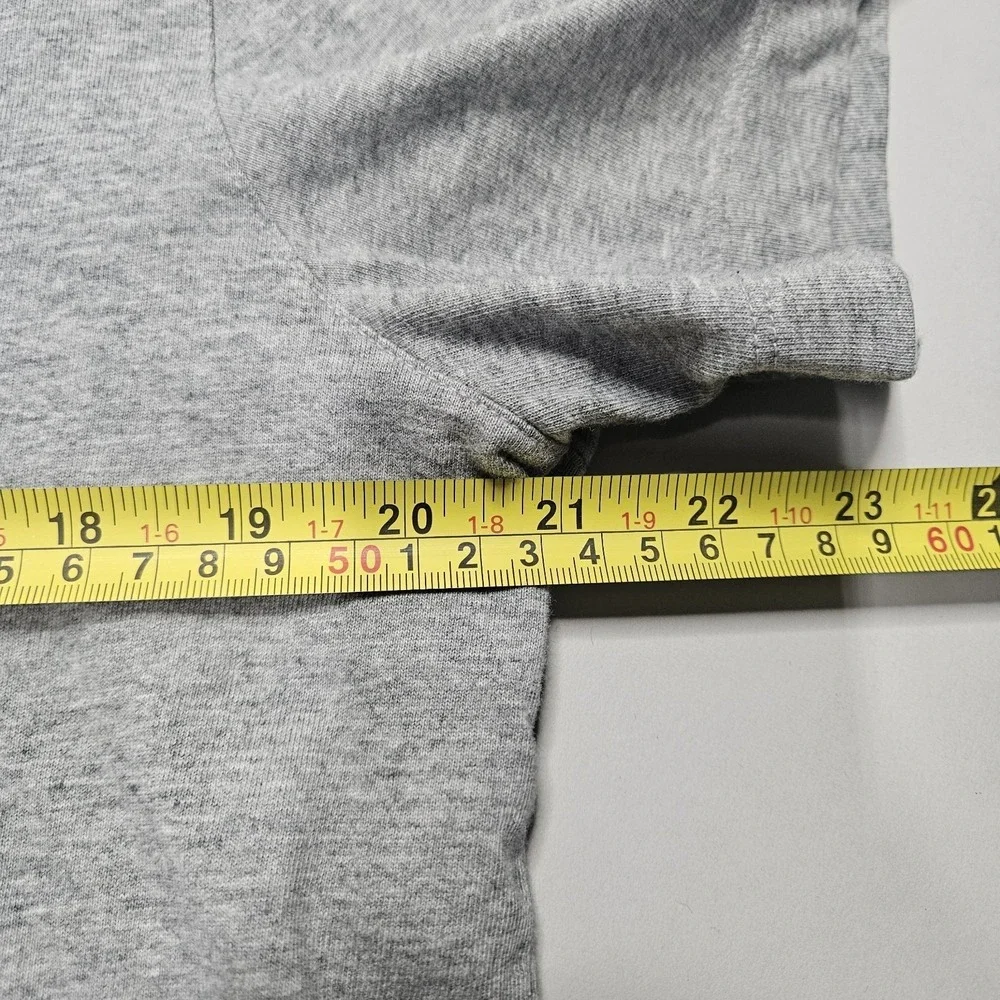 Banana Republic T-Shirt Mens Large Tall Gray Pride Rainbow Pocket Graphic Cotton